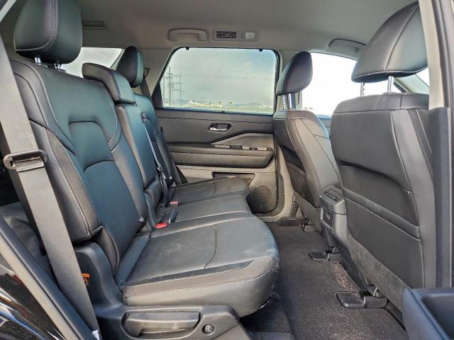 Nissan Pathfinder Sl Image 6