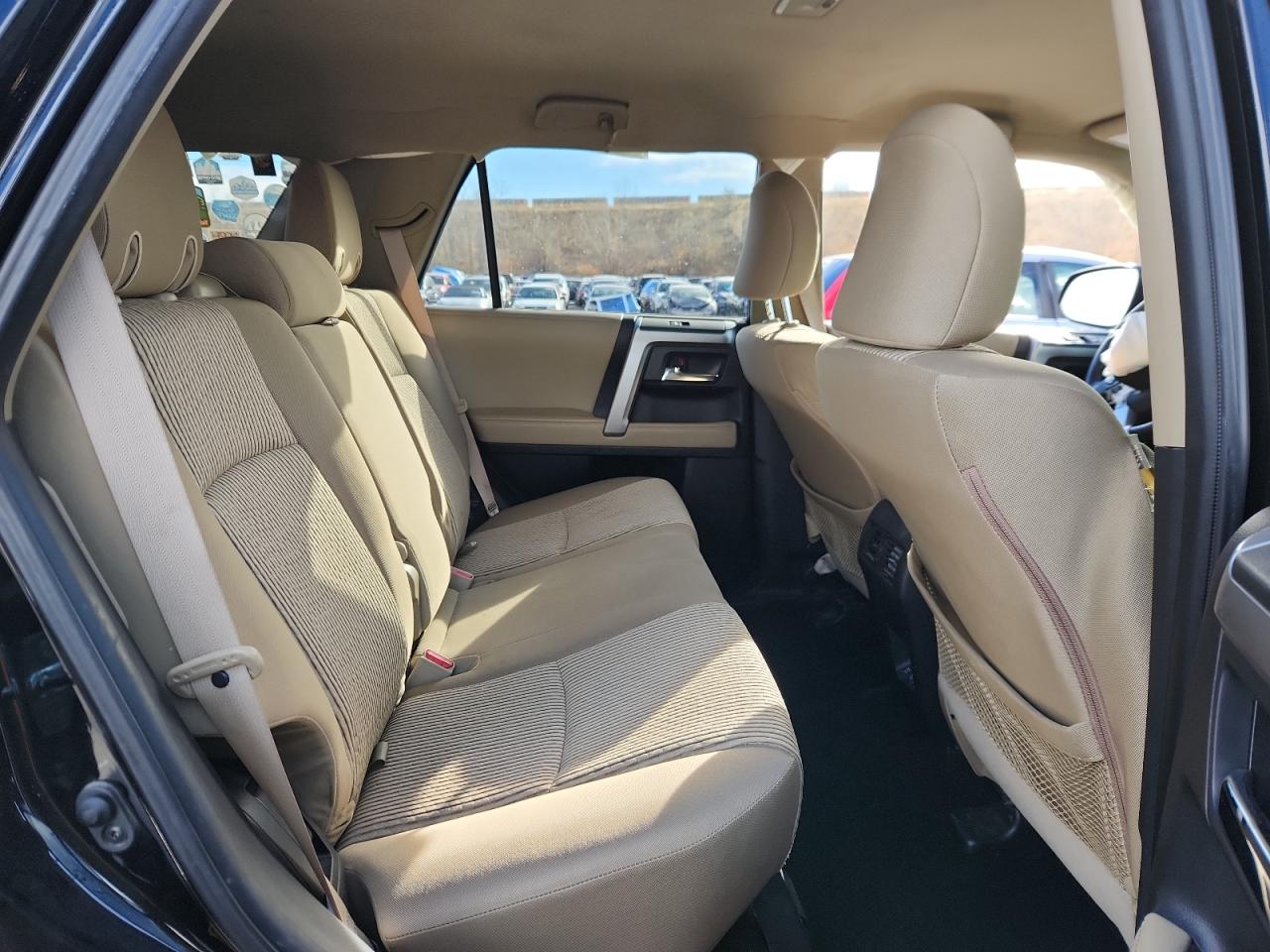 Toyota 4Runner Sr5/sr5 Premium Image 5