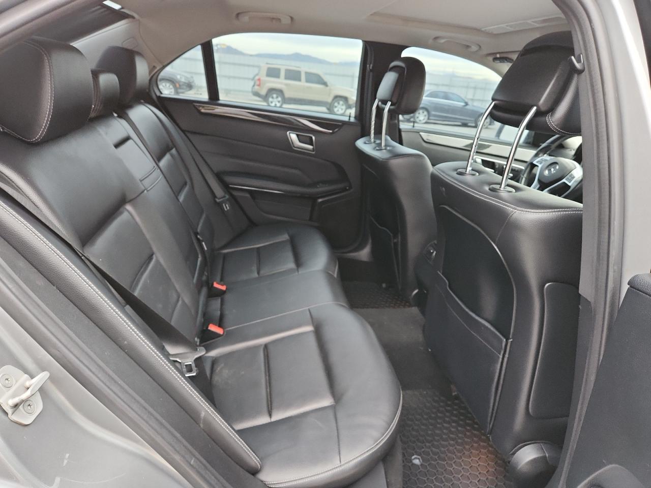 Mercedes-Benz E-Class 350 4matic Image 9