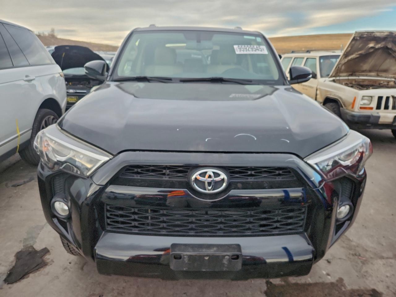 Toyota 4Runner Sr5/sr5 Premium Image 3
