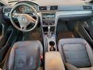 Volkswagen Passat S Image 8