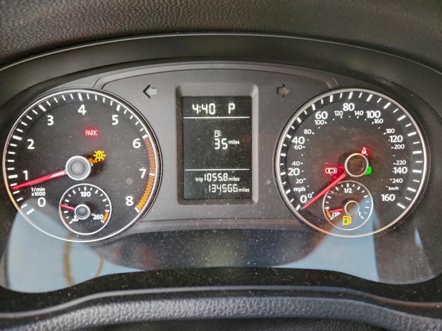 Volkswagen Passat S Image 12