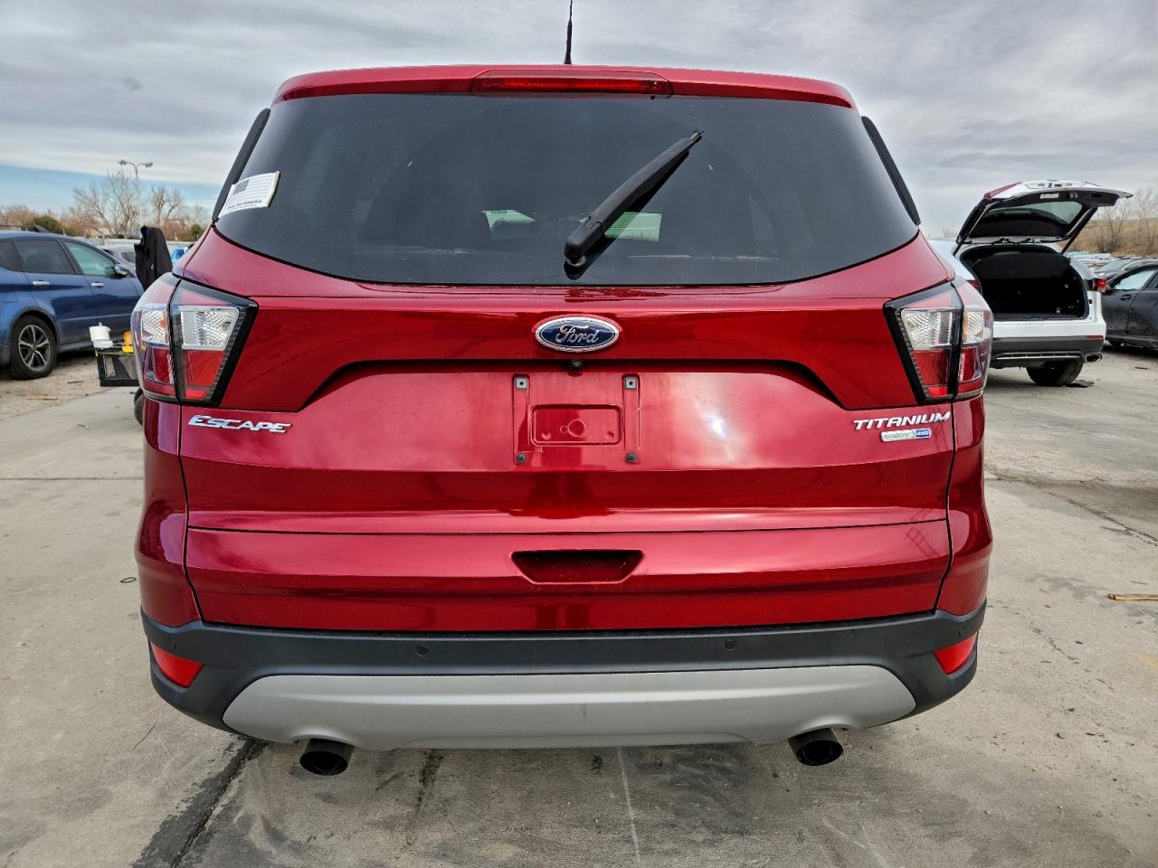Ford Escape Titanium Image 3