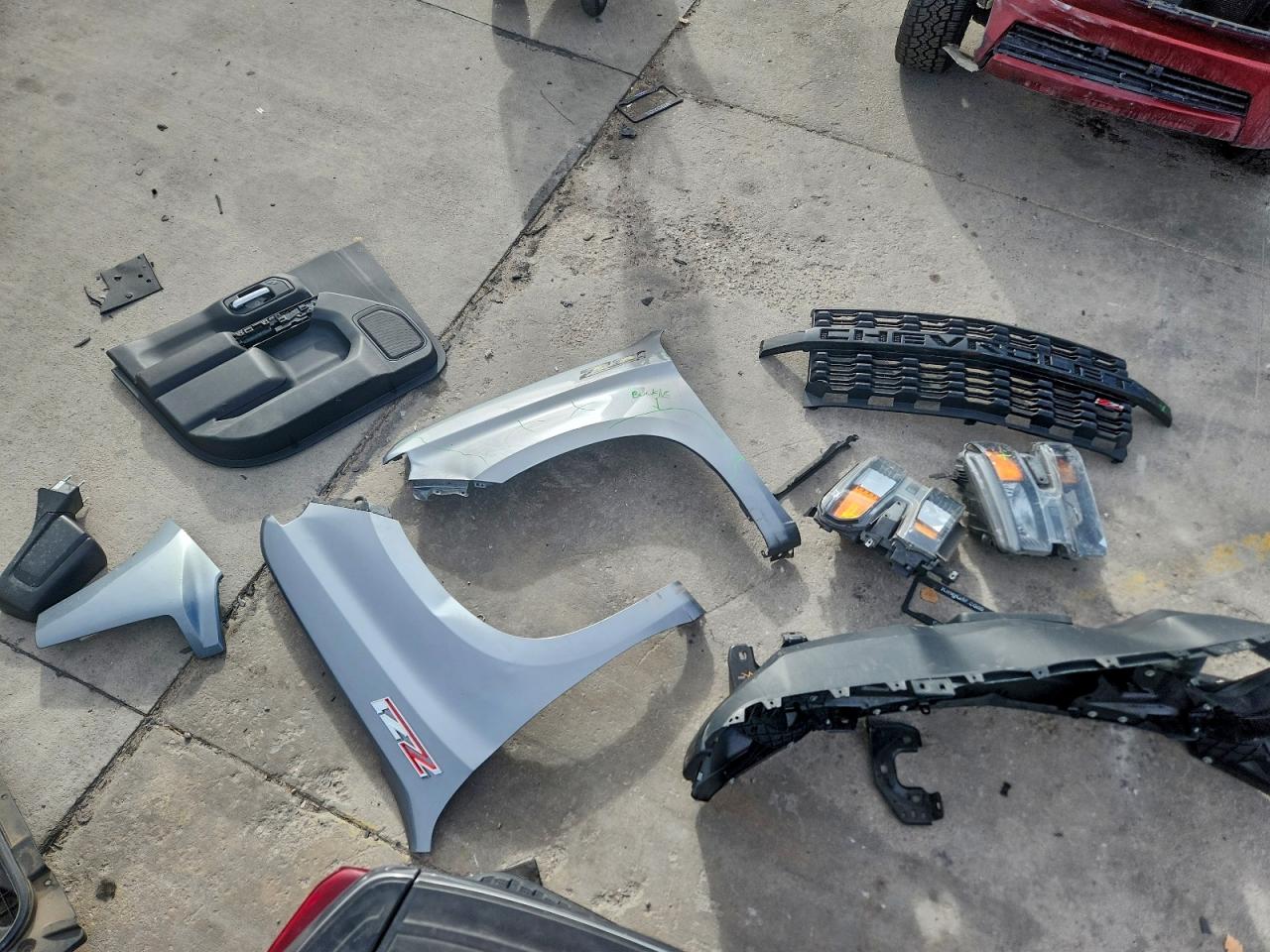 Chevrolet Silverado K1500 Trail Boss Custom Image 11