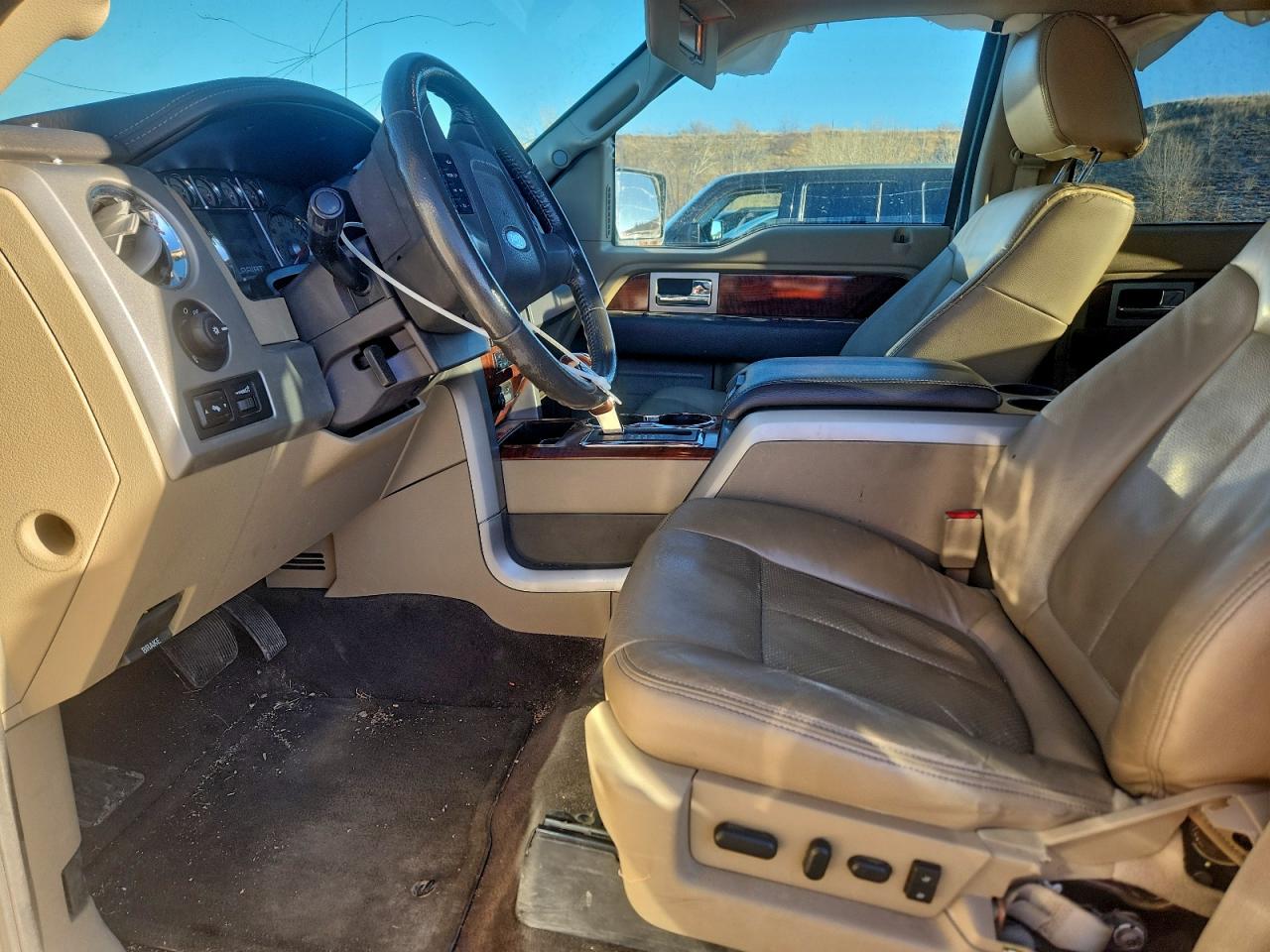 Ford F-150 Supercrew Image 12