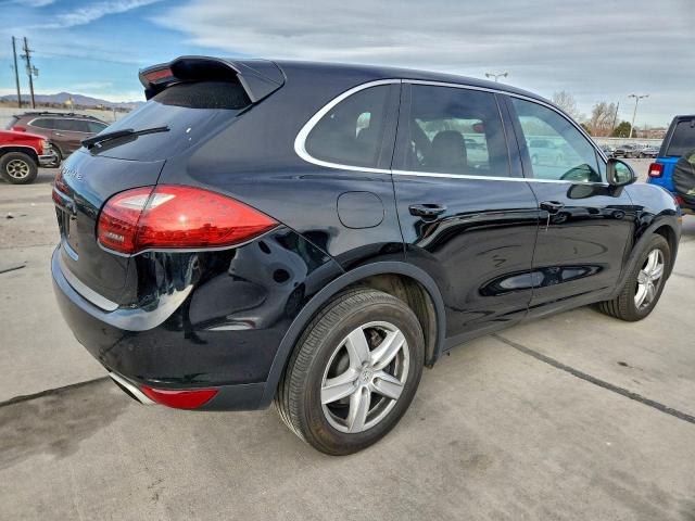 Porsche Cayenne Image 6