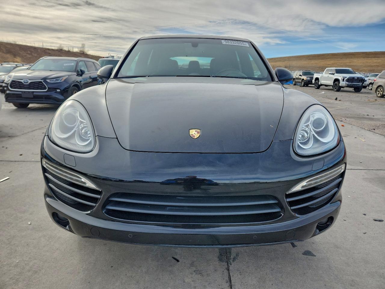 Porsche Cayenne Image 3