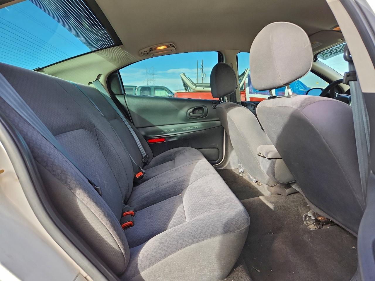 Dodge Intrepid Se Image 3