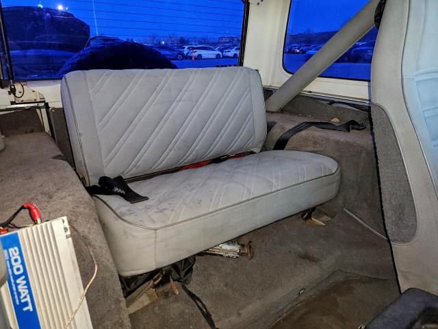 Jeep Wrangler Laredo Image 12