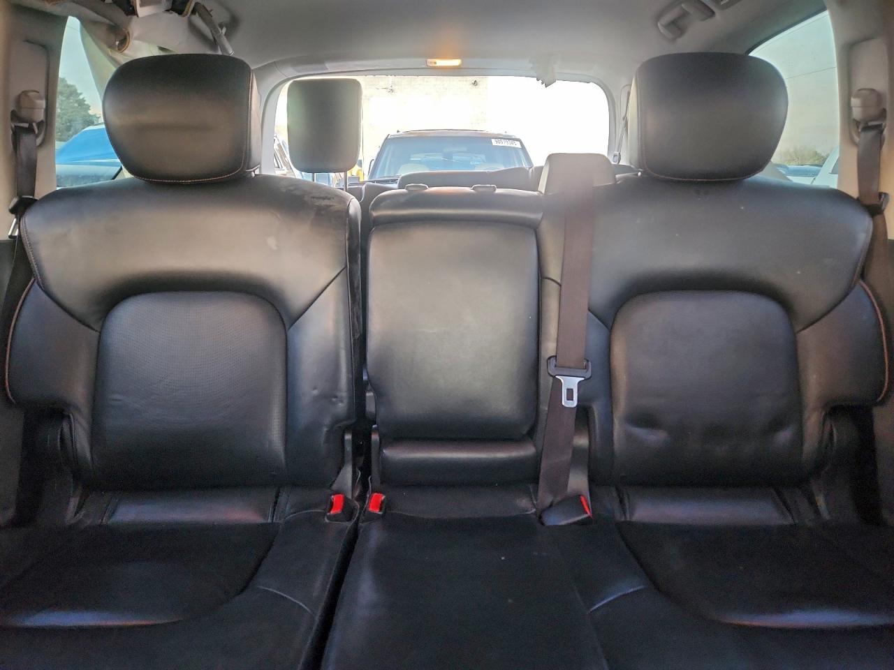 Nissan Armada Sv Image 9