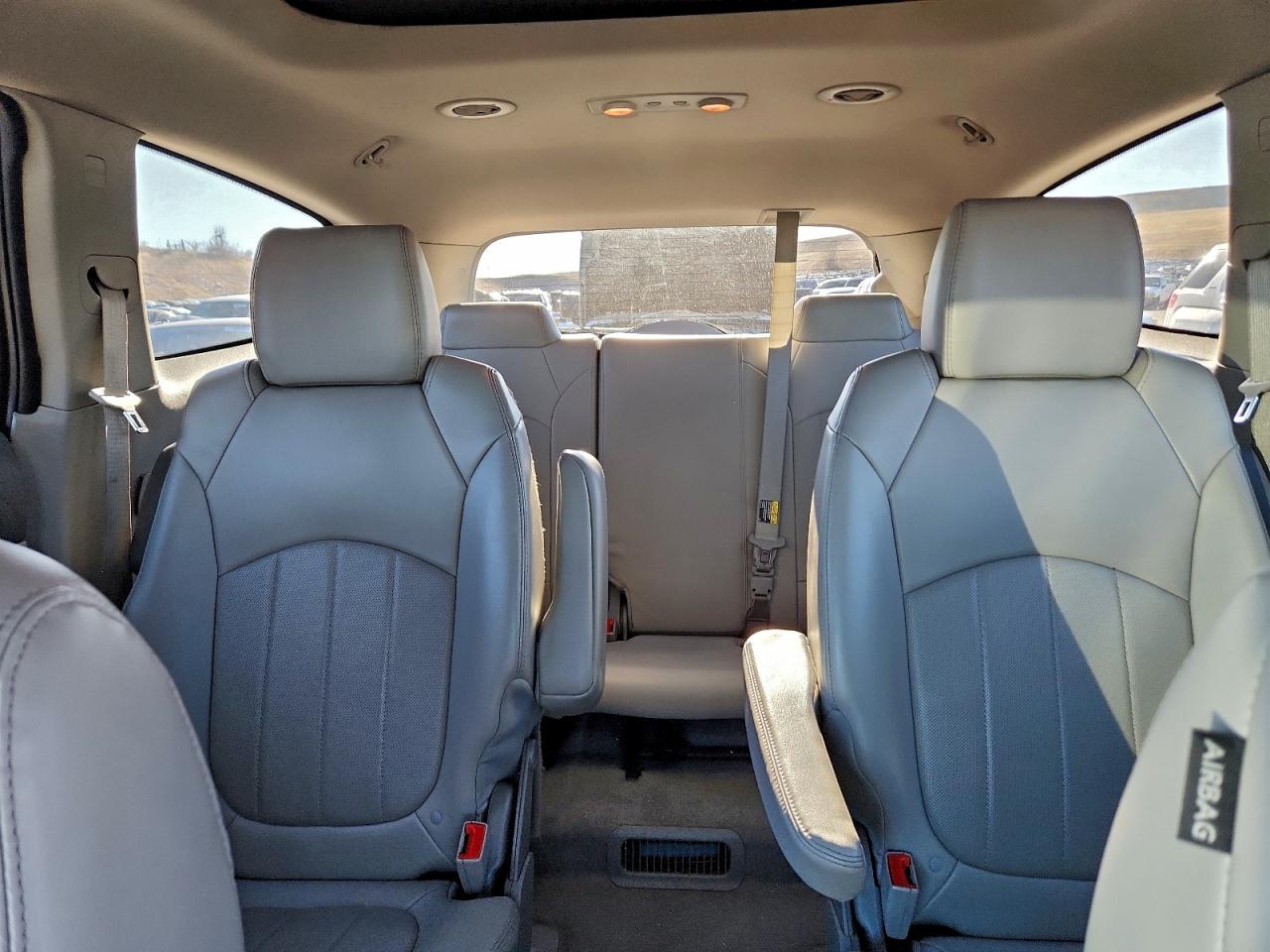 Buick Enclave Image 14