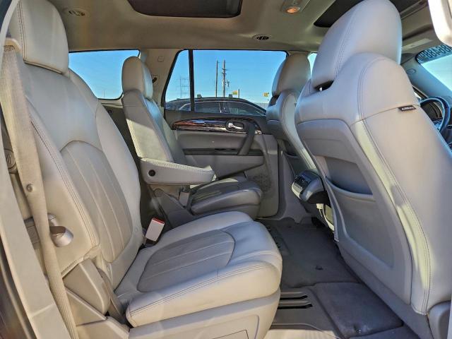 Buick Enclave Image 4