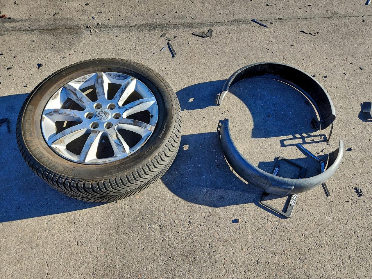 Buick Enclave Image 11