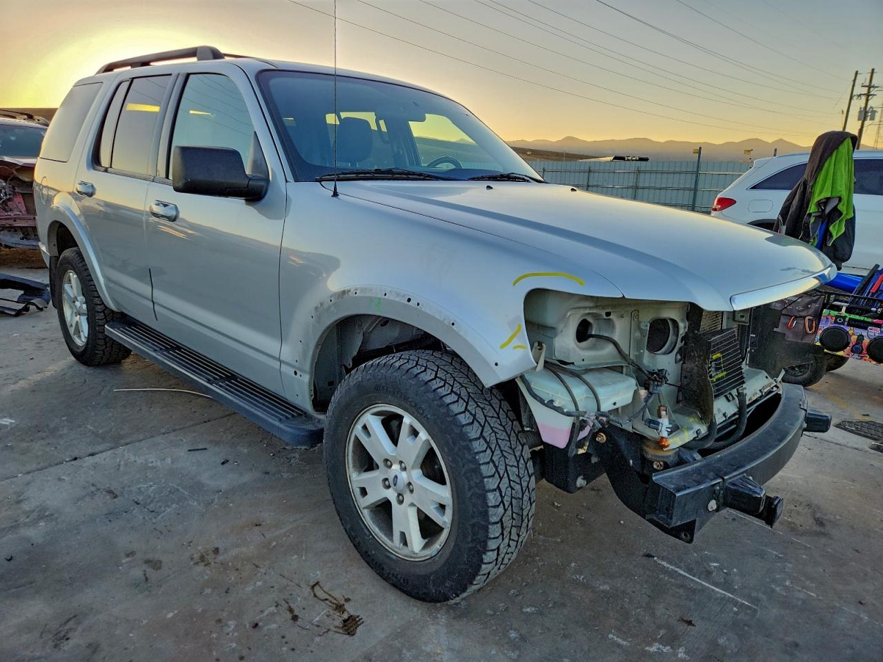 Ford Explorer Xlt Image 9