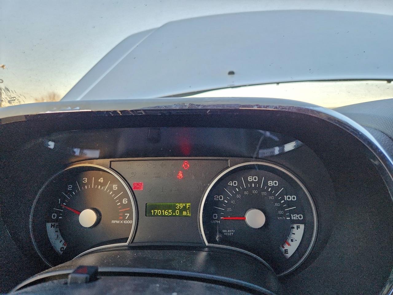 Ford Explorer Xlt Image 14