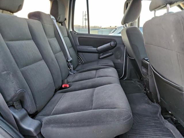 Ford Explorer Xlt Image 6