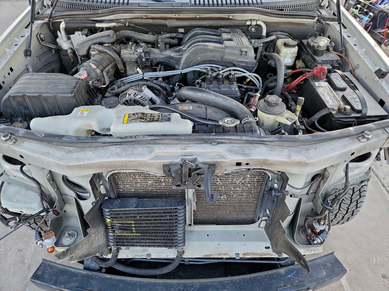 Ford Explorer Xlt Image 8