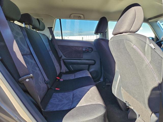 Toyota Scion Image 10