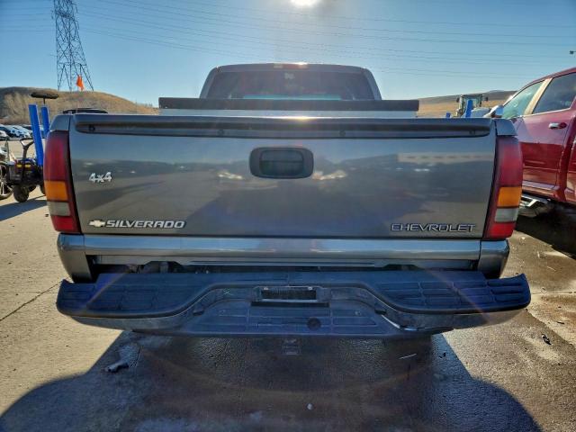 Chevrolet Silverado K1500 Image 10