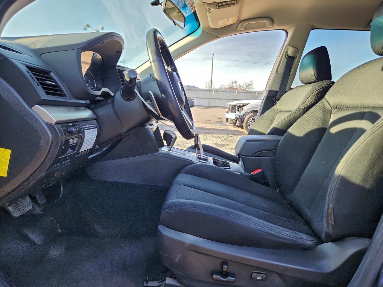 Subaru Outback 2.5i Premium Image 11