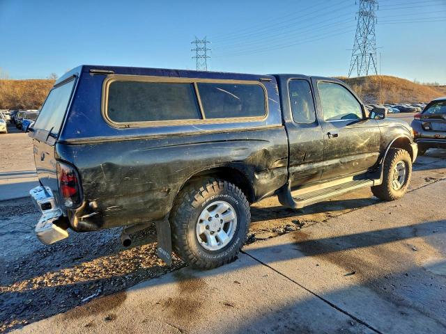 Toyota Tacoma Xtracab Image 12