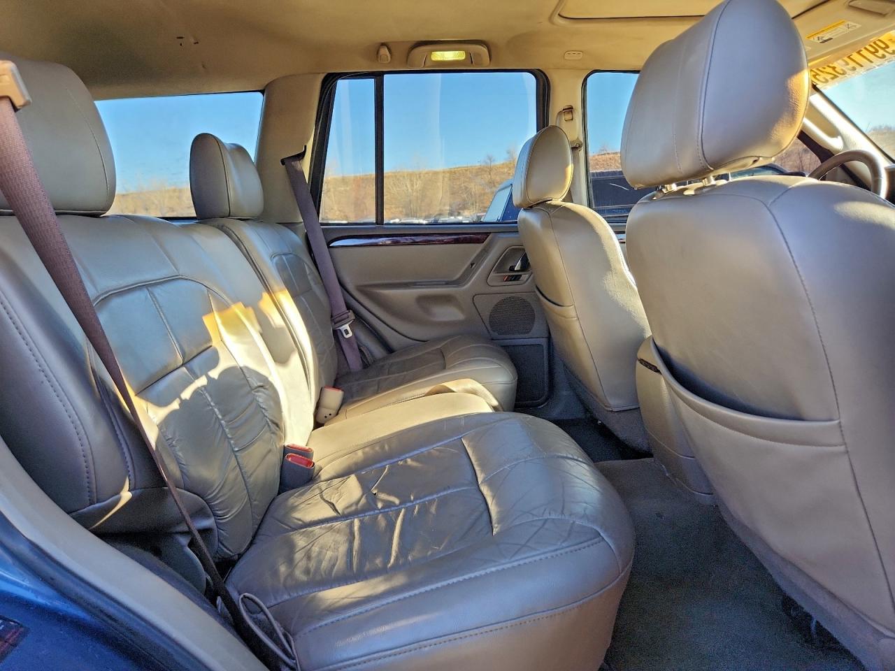 Jeep Grand Cherokee Limited Image 10