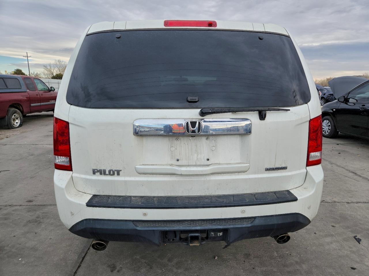 Honda Pilot Touring Image 3