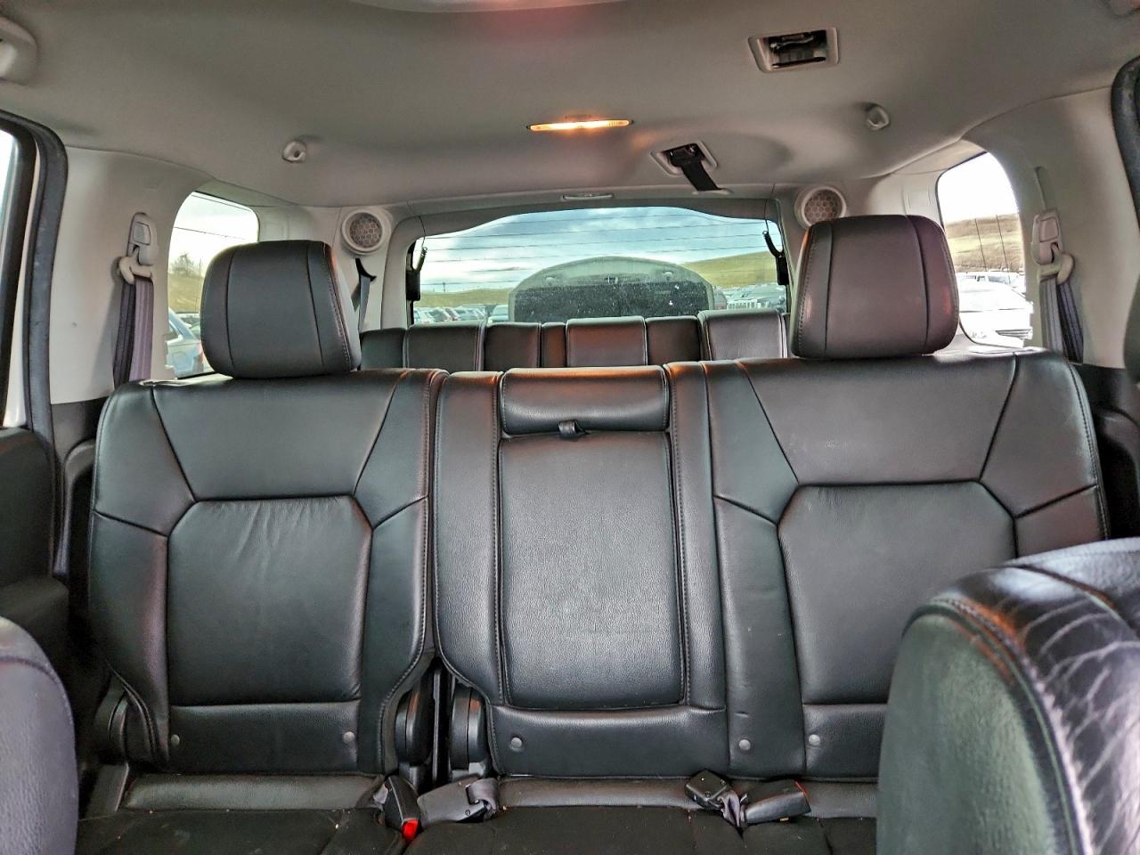Honda Pilot Touring Image 7