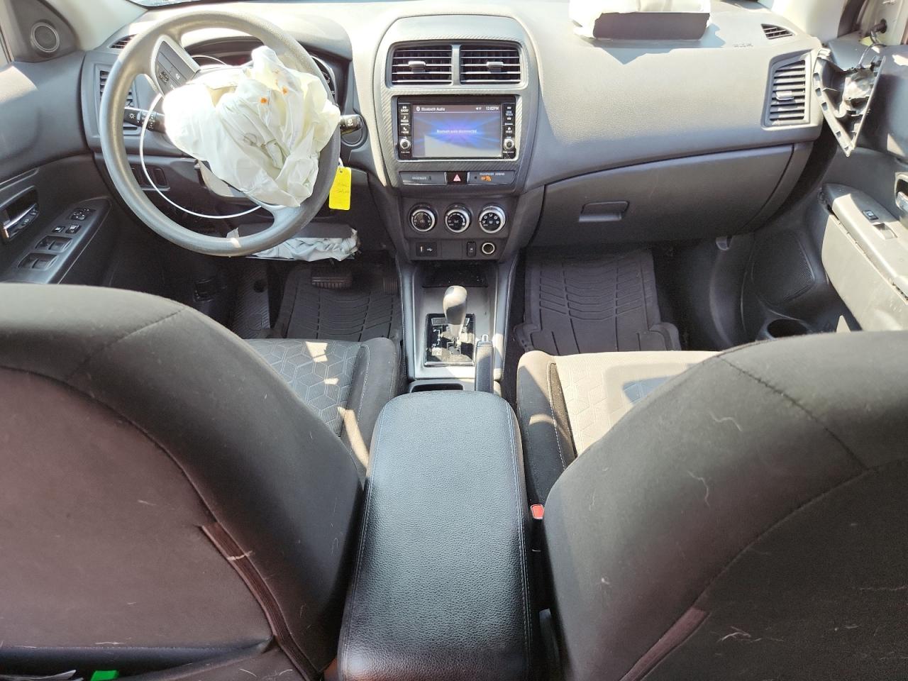 Mitsubishi Outlander Es Image 3