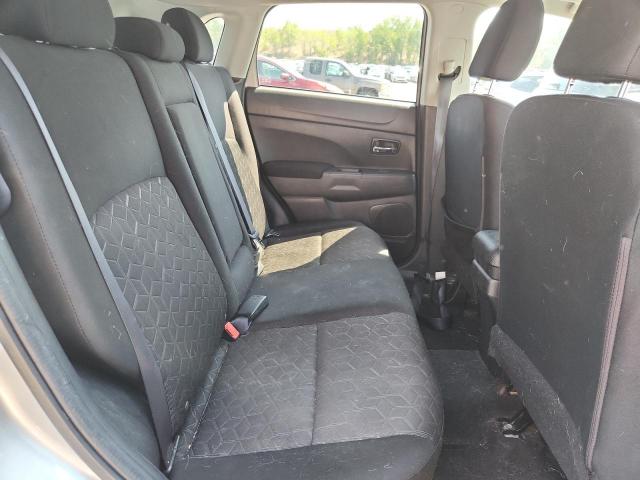 Mitsubishi Outlander Es Image 9