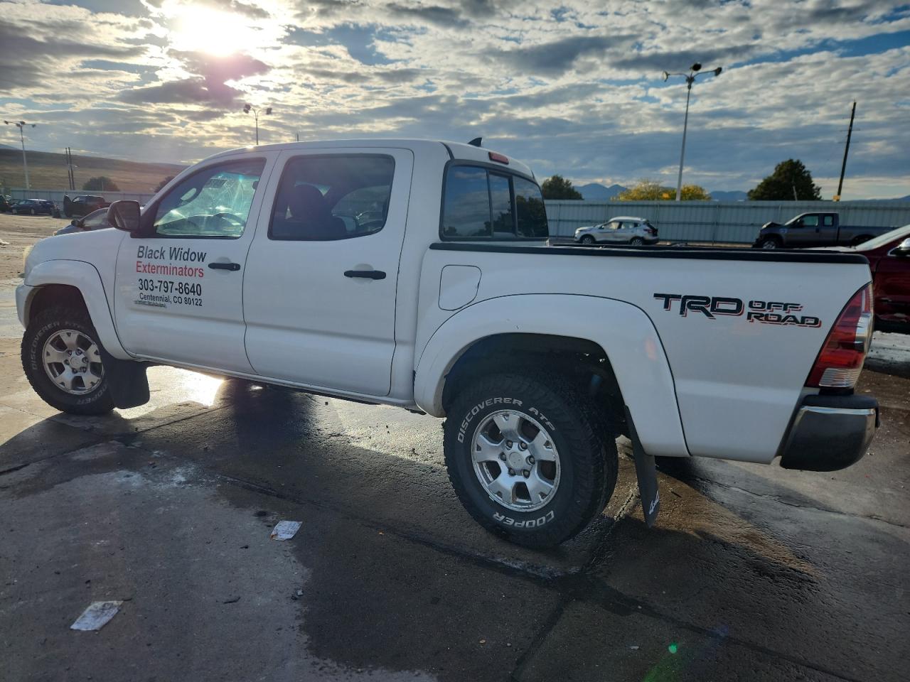 Toyota Tacoma Double Cab Image 2