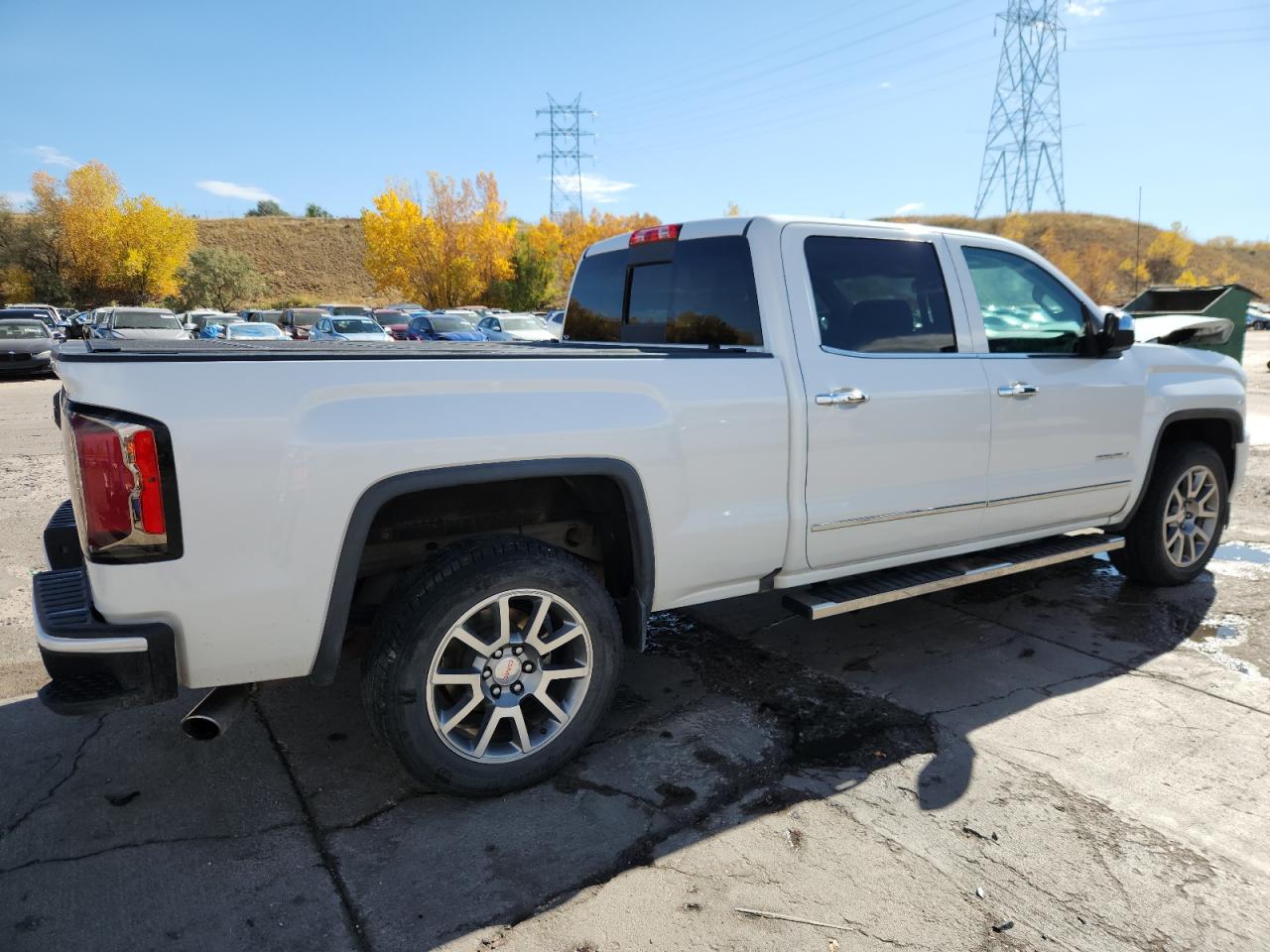 GMC Sierra K1500 Denali Image 9