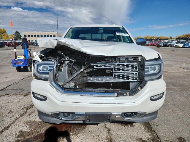 GMC Sierra K1500 Denali Image 3