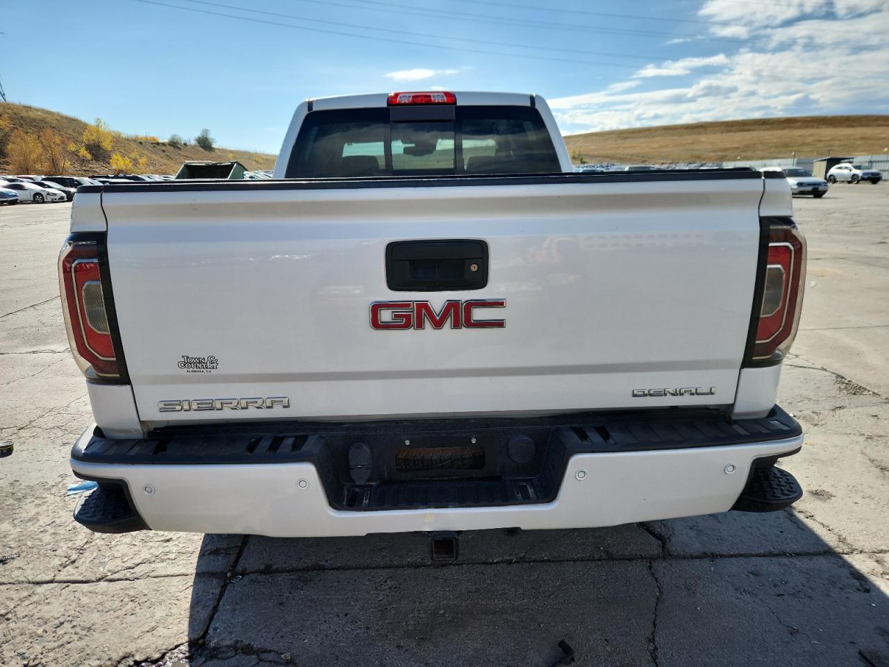 GMC Sierra K1500 Denali Image 6
