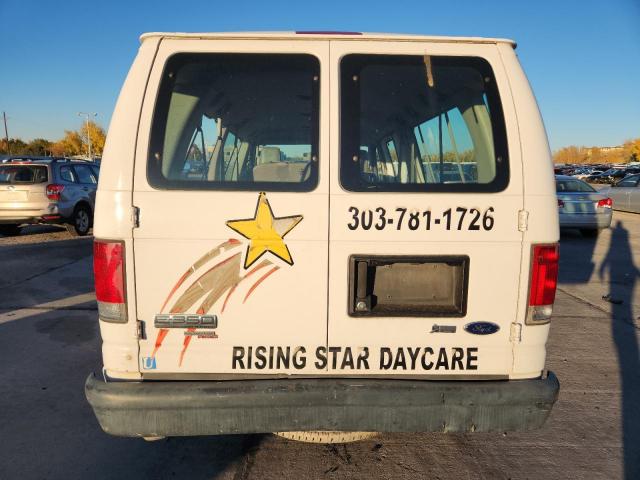 Ford Econoline E350 Super Duty Wagon Image 3