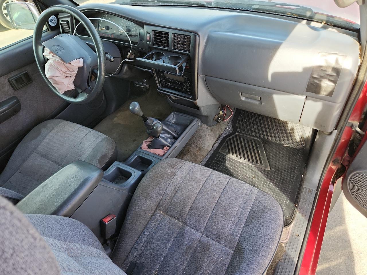 Toyota Tacoma Image 6