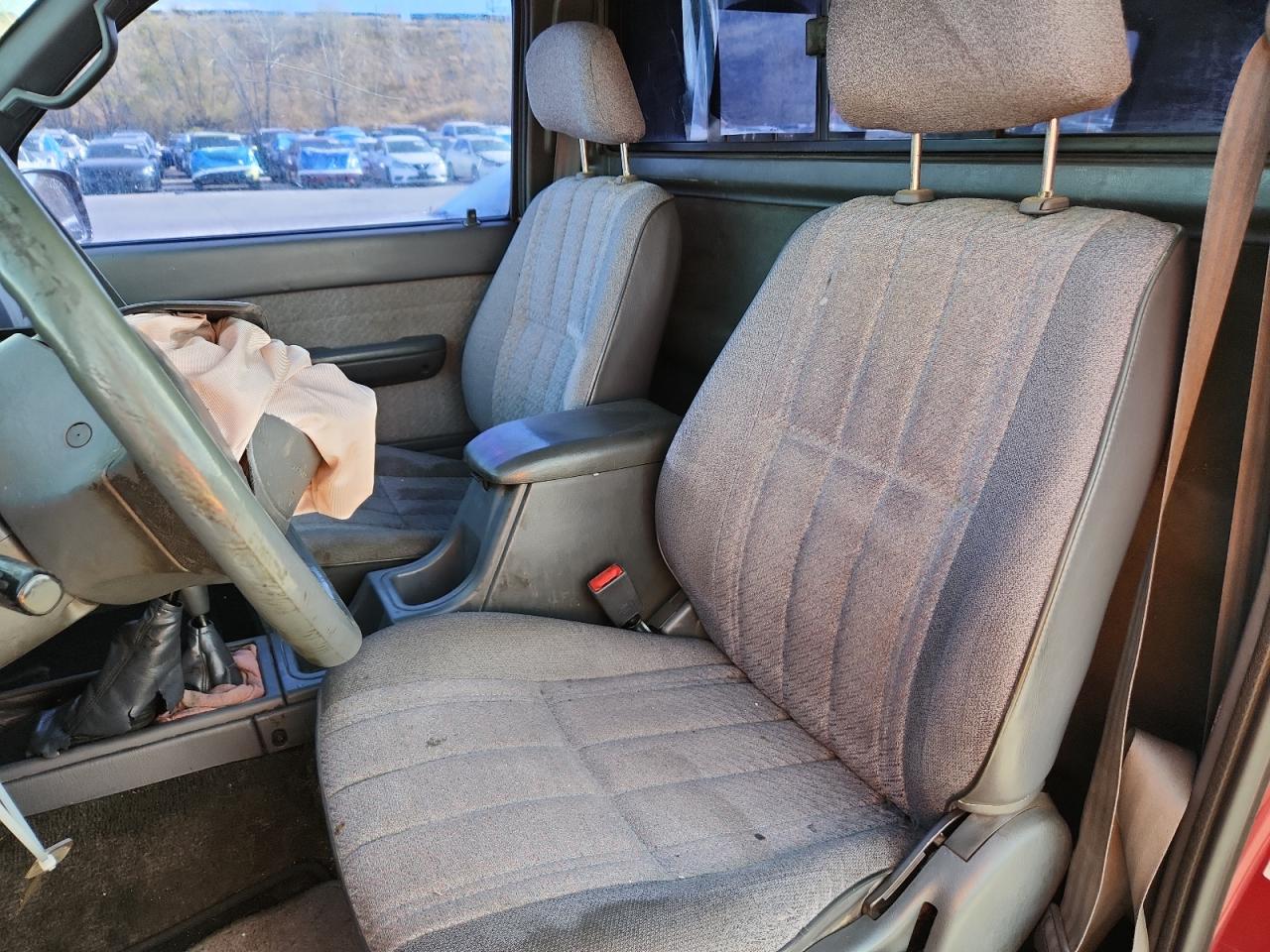 Toyota Tacoma Image 3