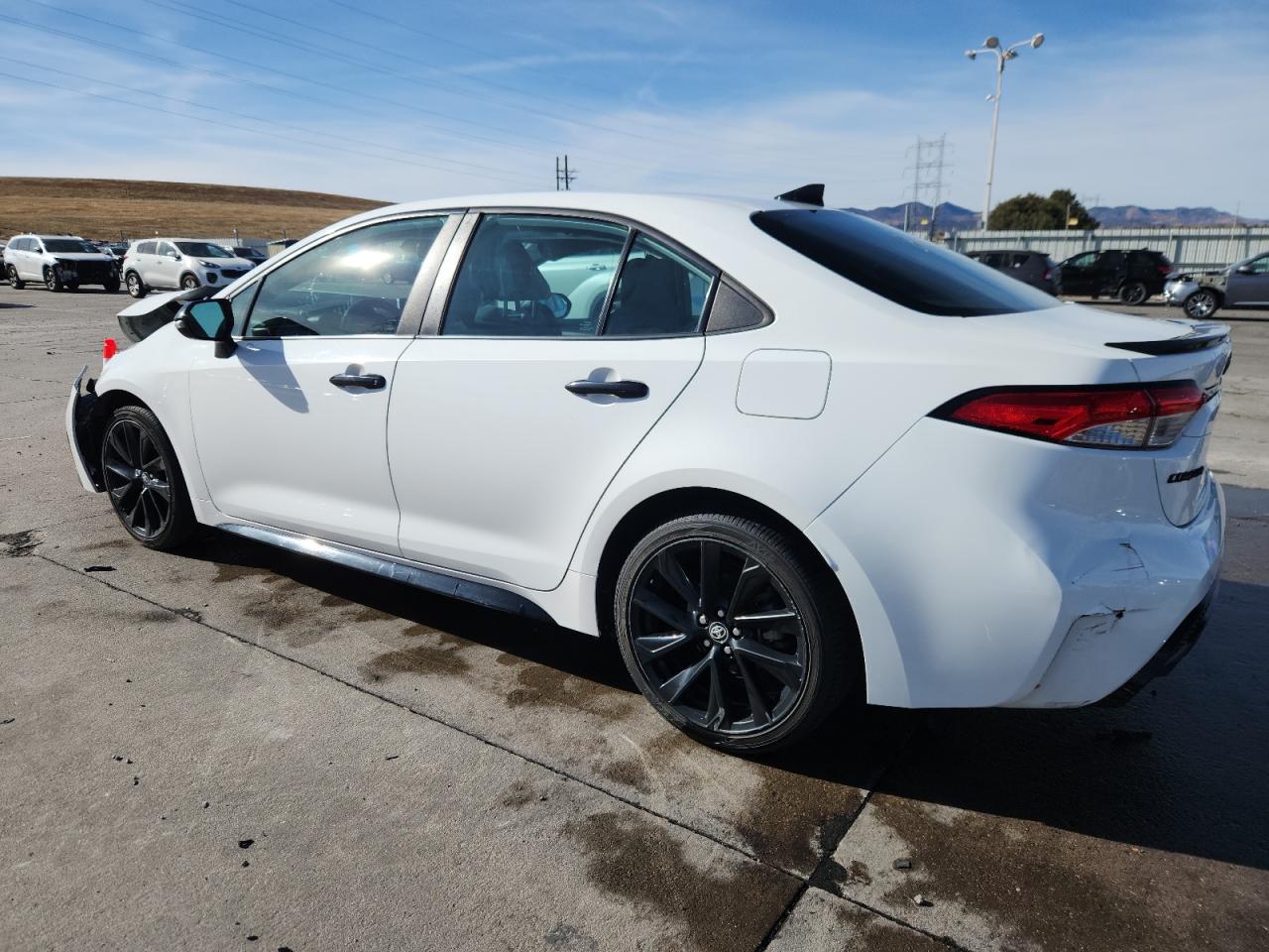 Toyota Corolla Se Image 12