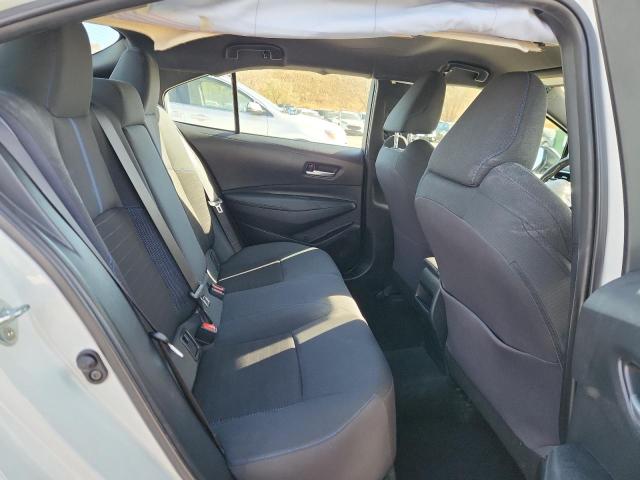 Toyota Corolla Se Image 10