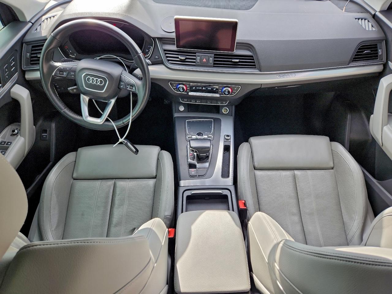 Audi Q5 Premium Plus Image 6