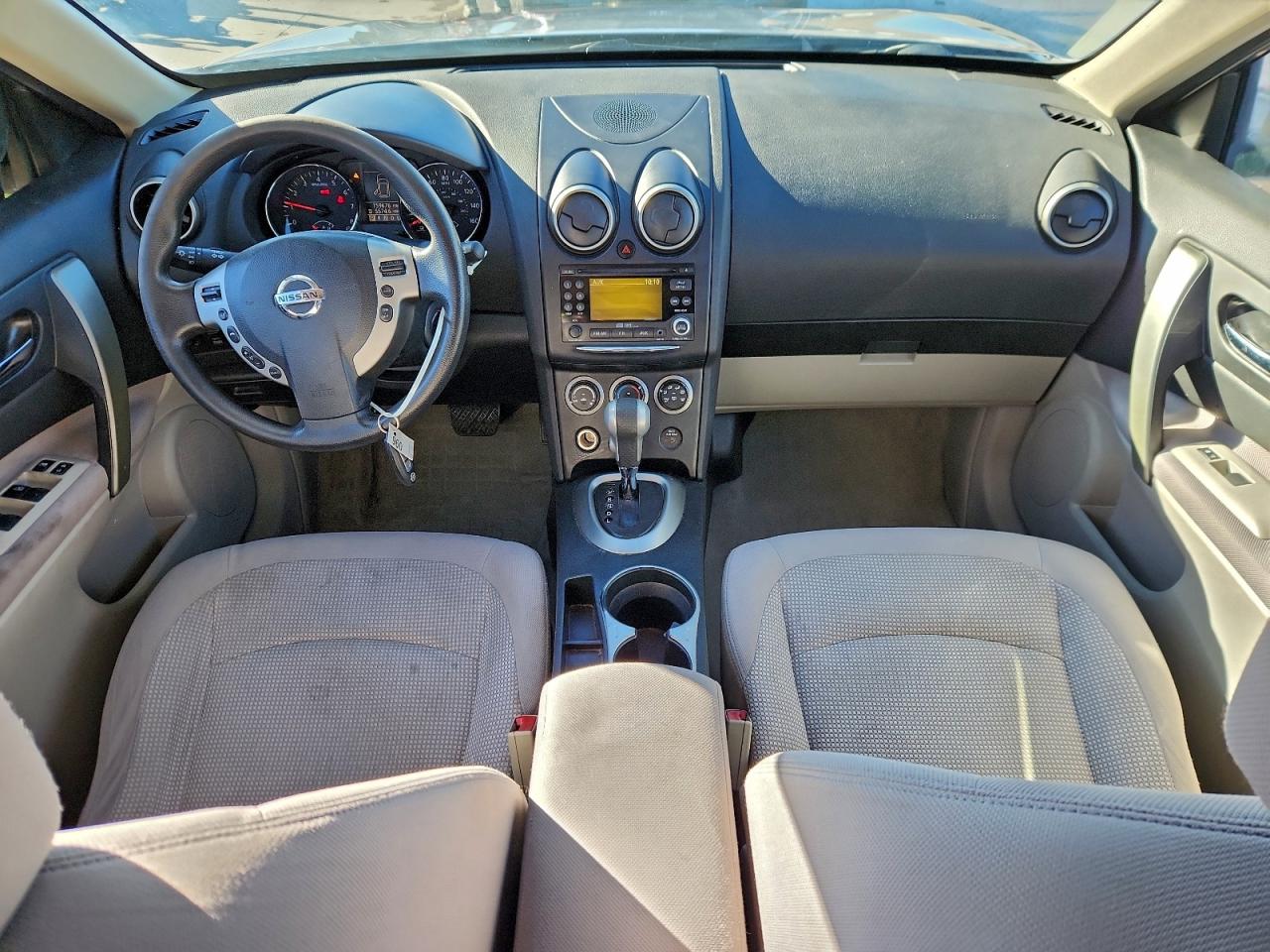 Nissan Rogue S Image 7