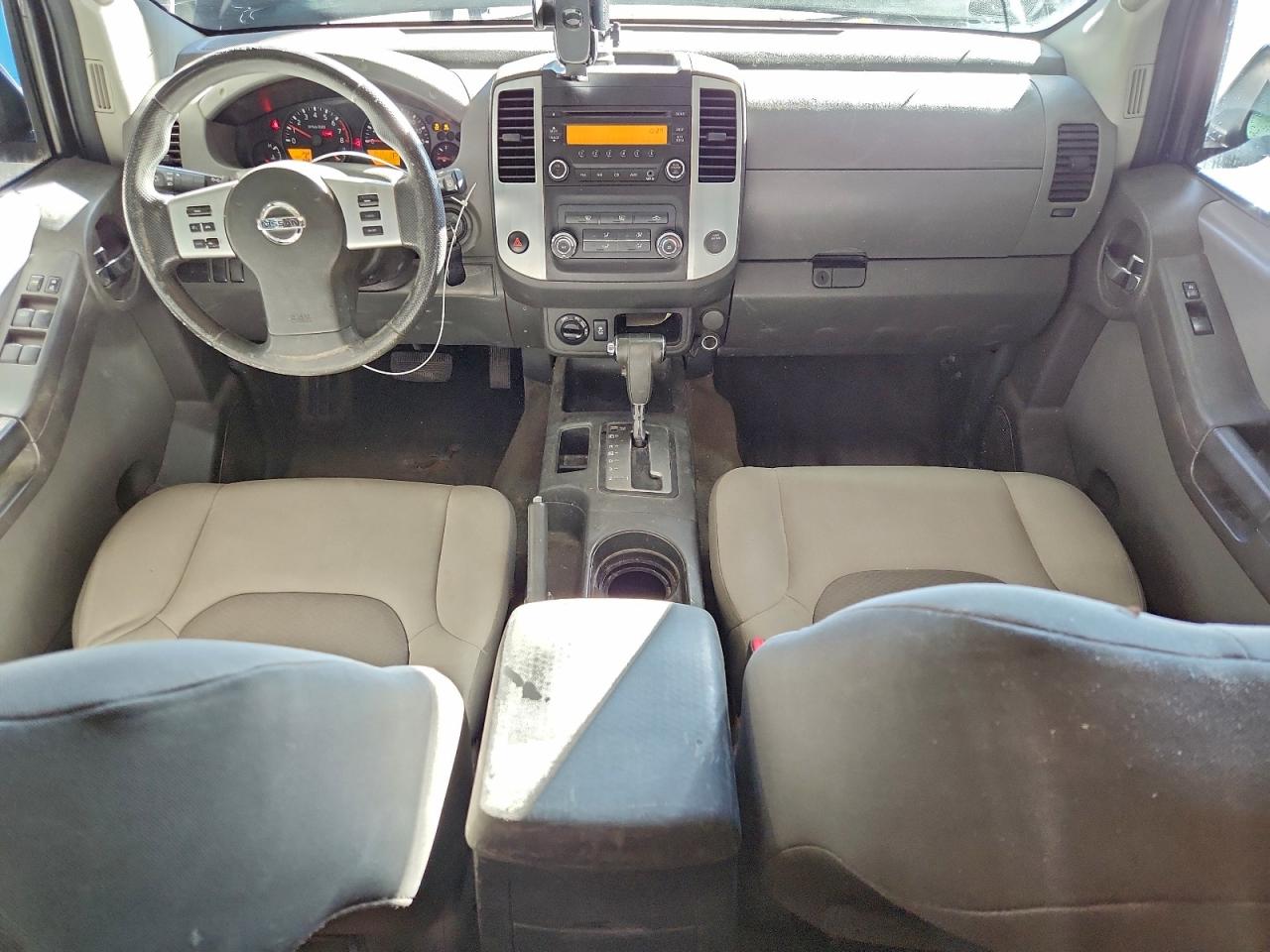 Nissan Xterra X Image 6