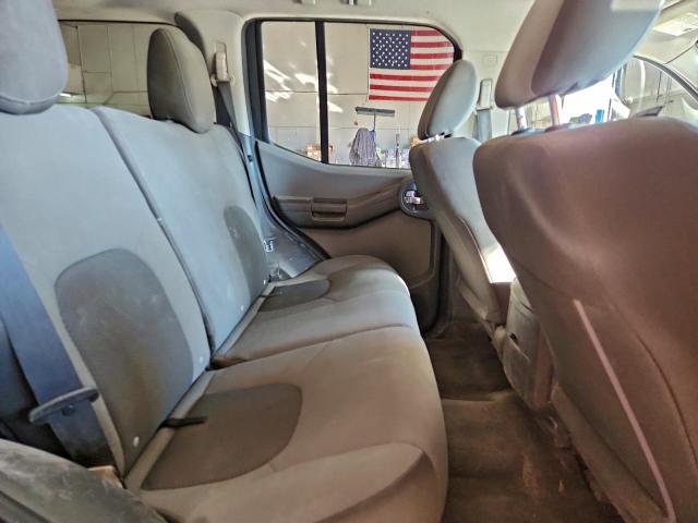 Nissan Xterra X Image 8