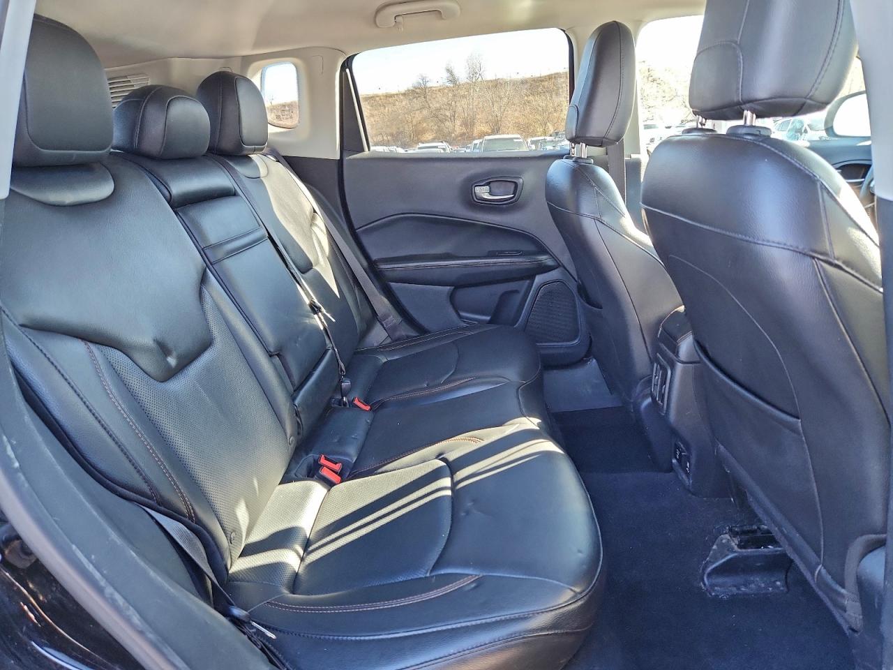 Jeep Compass Limited Image 11