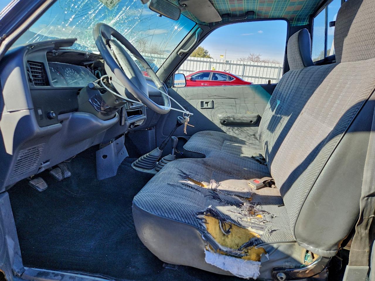 Toyota Pickup 1/2 Ton Short Wheelbase Dx Image 9