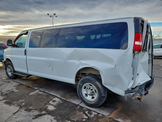 Chevrolet Express Lt Image 5