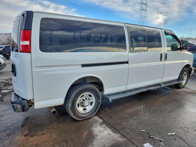 Chevrolet Express Lt Image 7