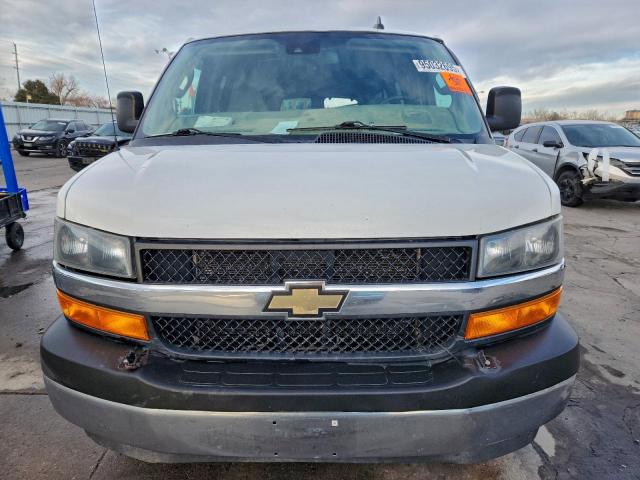 Chevrolet Express Lt Image 9