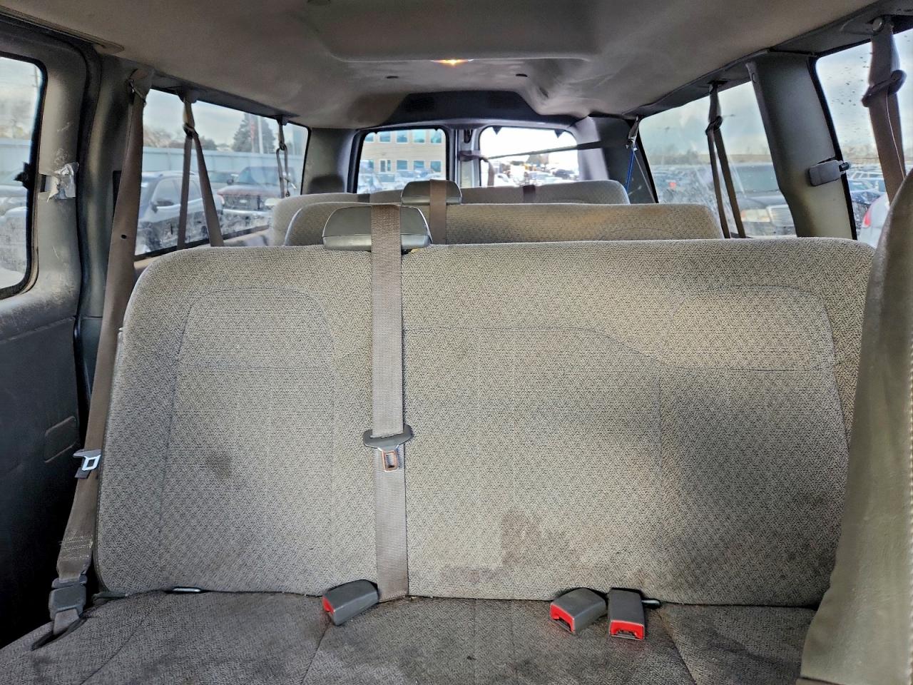 Chevrolet Express Lt Image 8