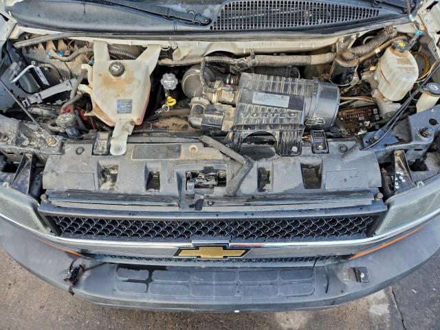 Chevrolet Express Lt Image 10